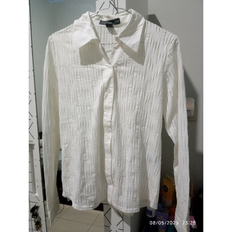 Preloved kemeja putih transparan