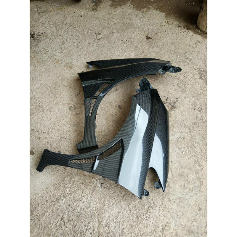FENDER CARBON HONDA BRIO-MOBILIO