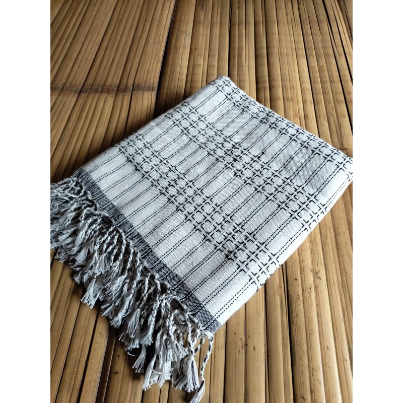 kain tenun baduy ,warna putih abu x hitam