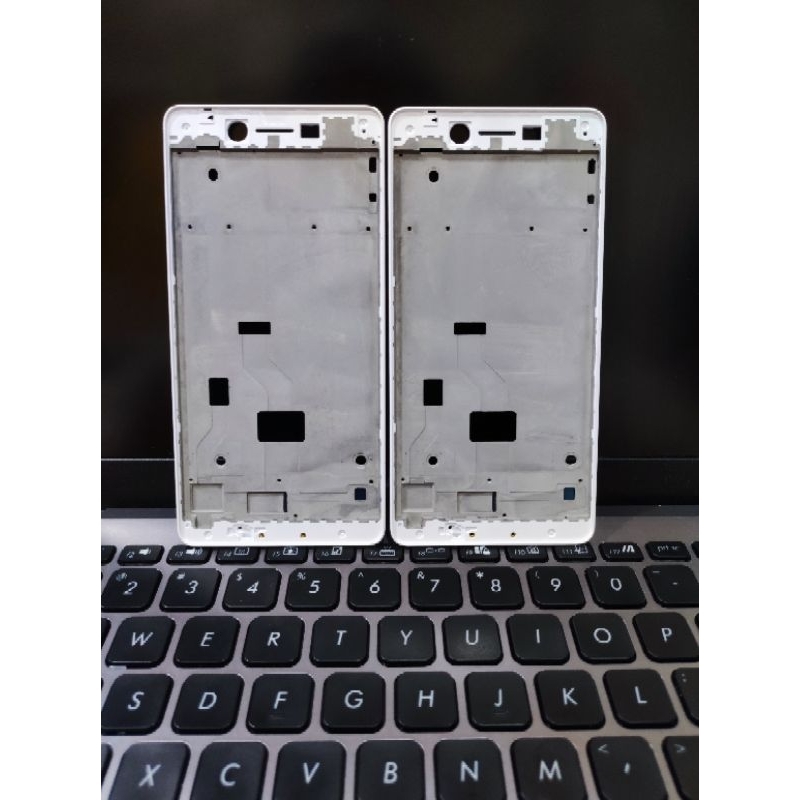 FRAME LCD MIDDLE LCD OPPO F1/F1F DUDUKAN LCD/TULANG LCD