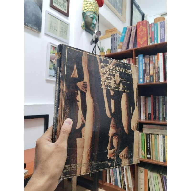 FOTOGRAFI SENI KUSNADI - Alam, Budaya dan Lingkungan - Drs. H. Azhari Baedlawie, H. Muchtar Effendi 