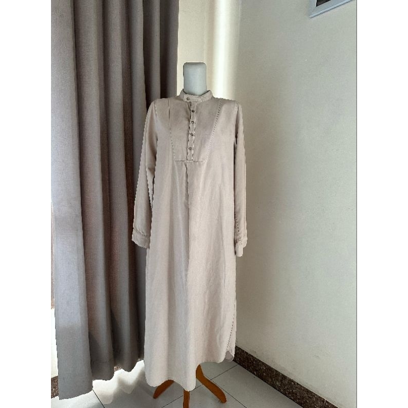 

preloved long dress bahan semi bludru