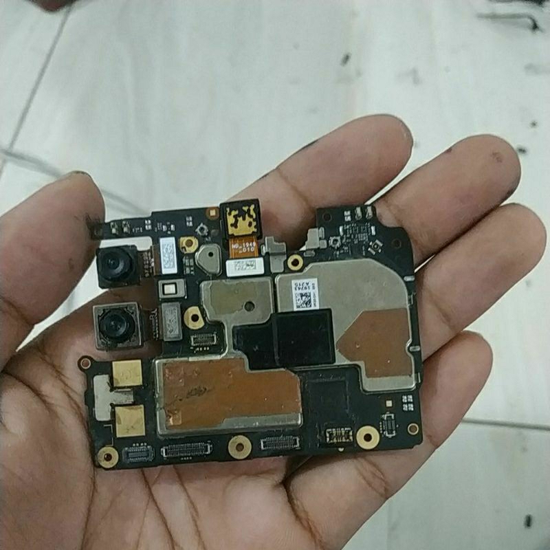 MESIN REALME 5i,mati kaleng kebuka seperti di gambar