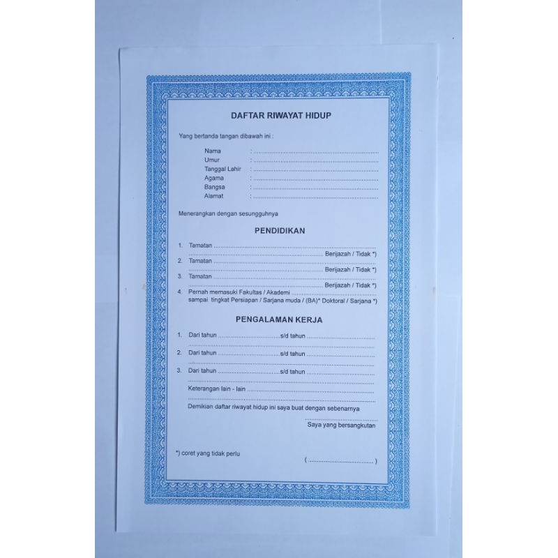 

Kertas daftar riwayat hidup