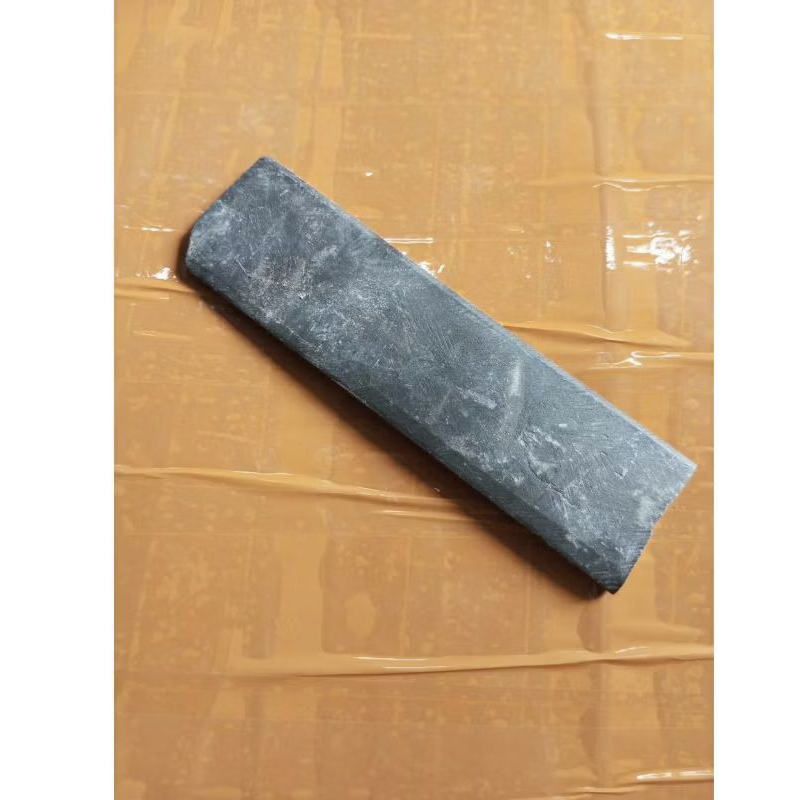 BATU ASAHAN PISAU KARET