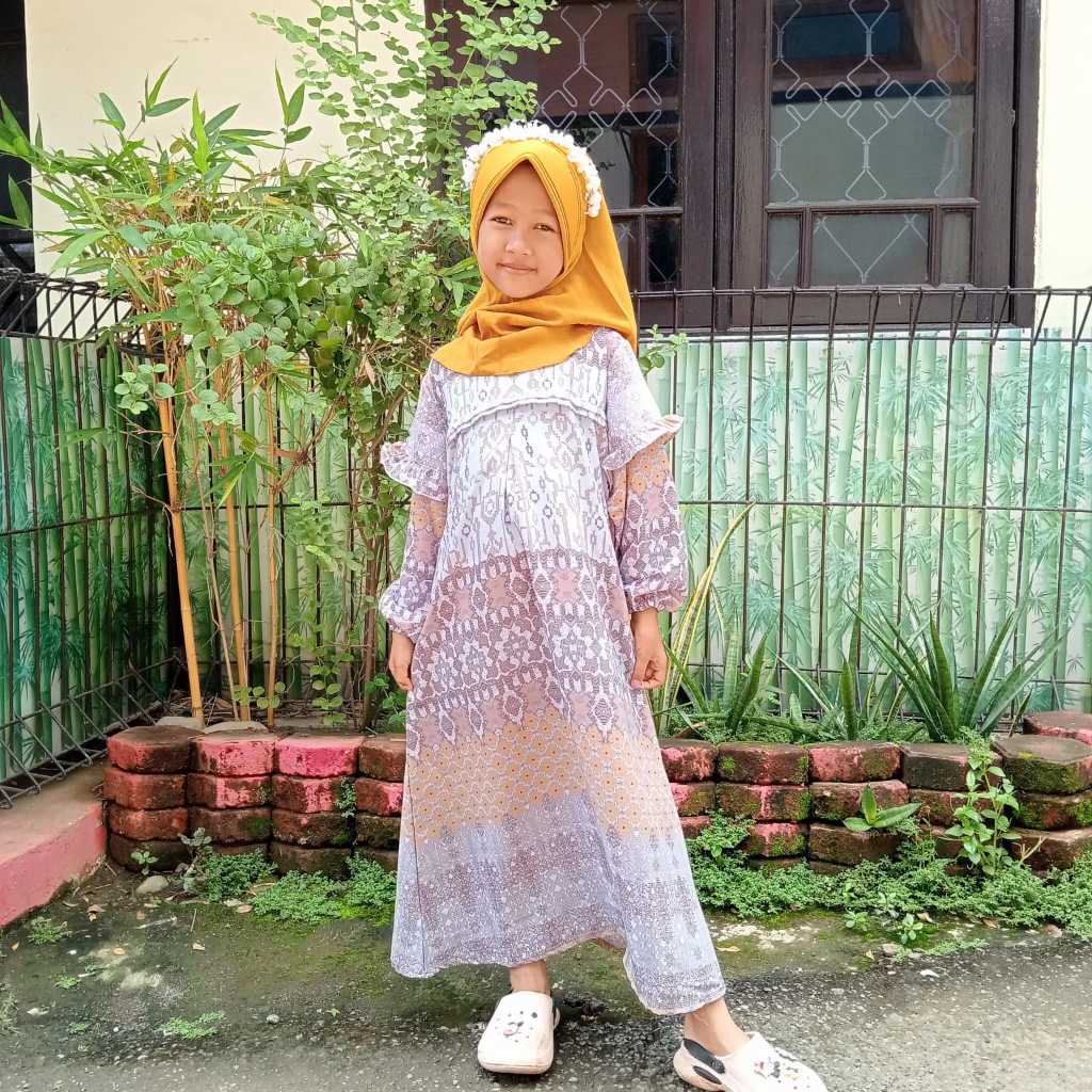 Gamis anak,gamis set hijab,gamis kotak motif.