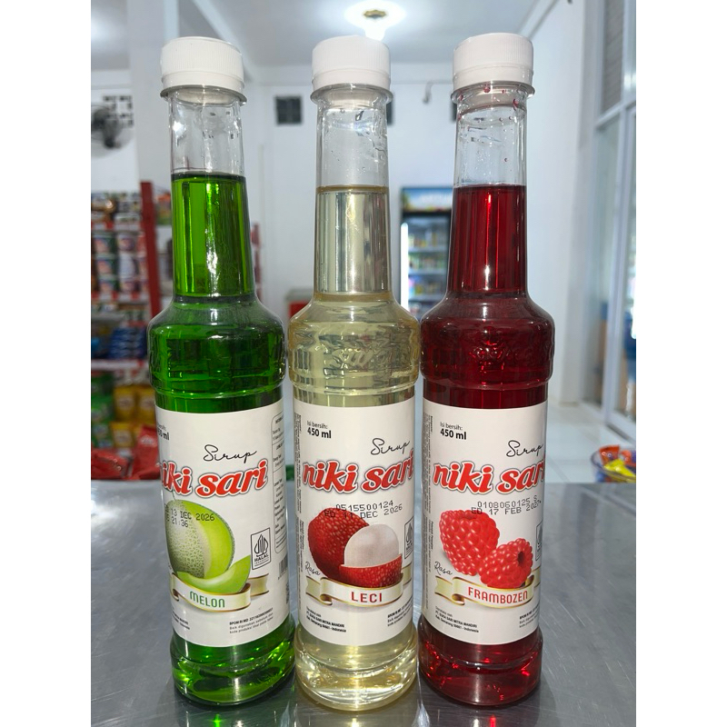 

Sirup NIKI SARI rasa sesegar buah asli kemasan botol plastik 450ml