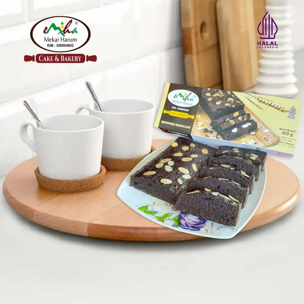 

BROWNIES DARK COKLAT UKURAN 30X10 TOPING ALMON