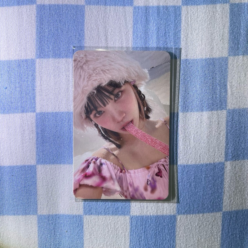 [DAMAGE] Official Photocard PC Chaewon LE SSERAFIM Chaewon Yupi Chaewon Sourbelt Antifragile Frozen 