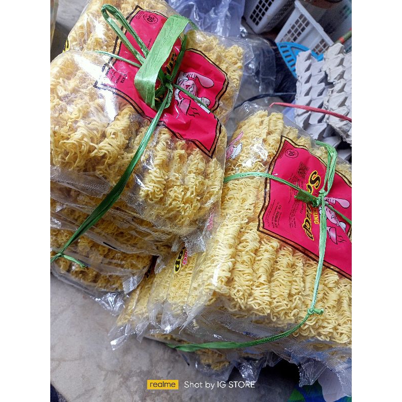 

Santaap mie santap mie keriting buwuhan