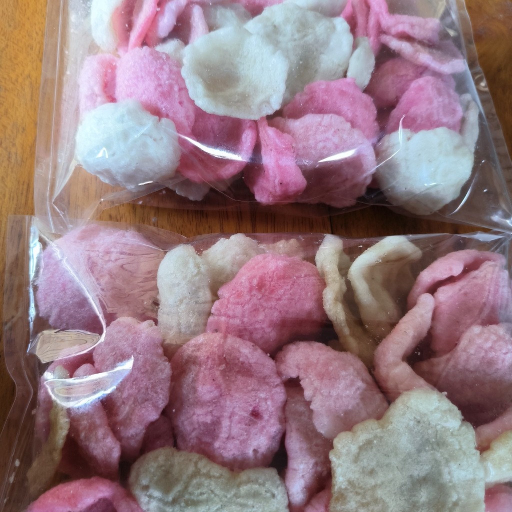 

KERUPUK GURILEUM MAKANAN KHAS OLEH OLEH BANDUNG