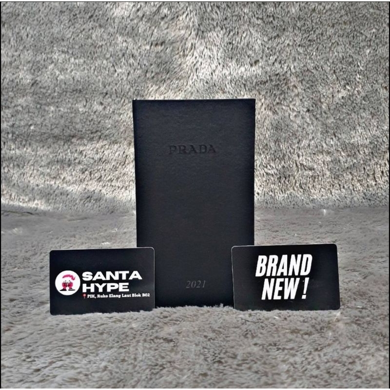 

Prada Diary