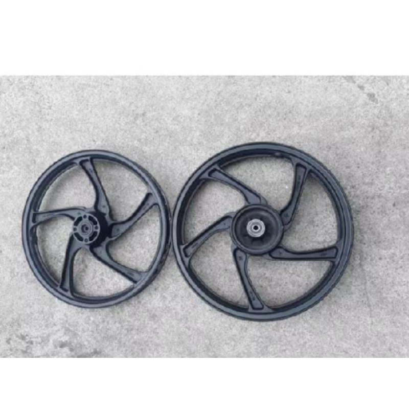 velg resing Suzuki smash titan