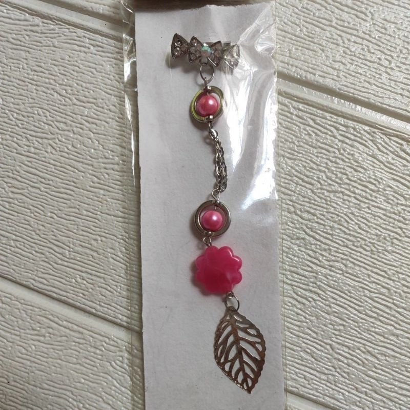 Bross jilbab dagu anting panjang simple elegan