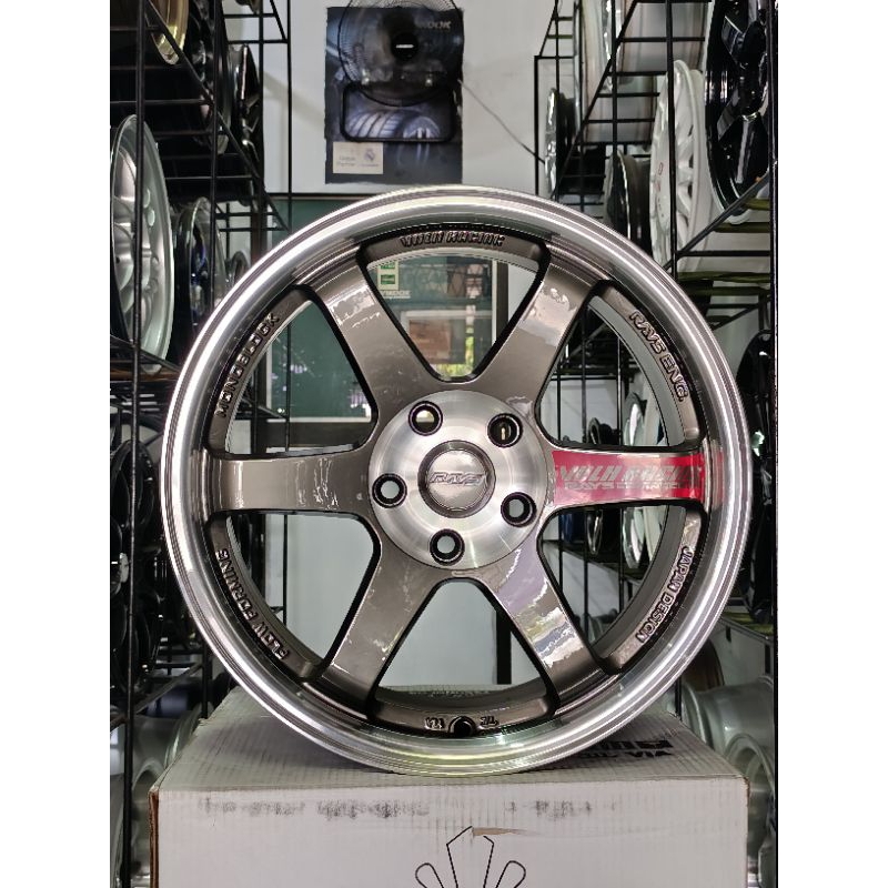 Velg Volk Rays Te37 R17 pcd 5 x 114 lebar 8 et 40