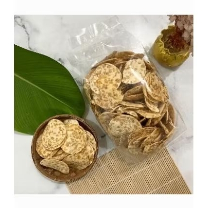 

KERIPIK TEMPE KEDELAI SPESIAL 350 gr