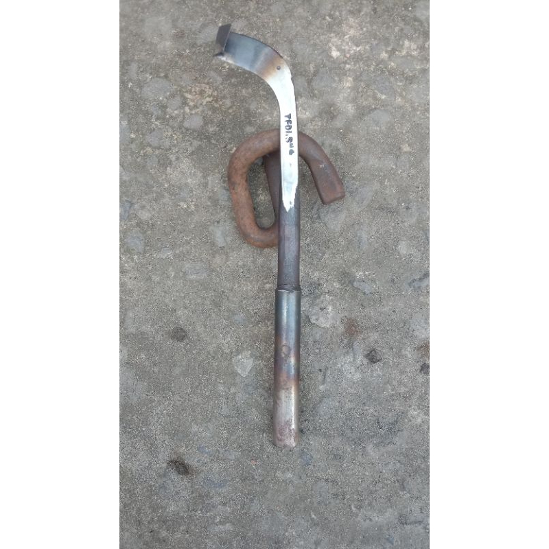 pisau sadap bahan paku rel