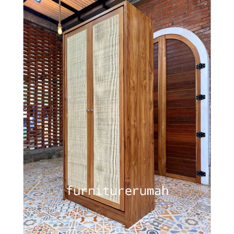 lemari pakaian 2 pintu minimalis rotan kayu jati, lemari pakaian kayu jati 2 pintu rotan minimalis