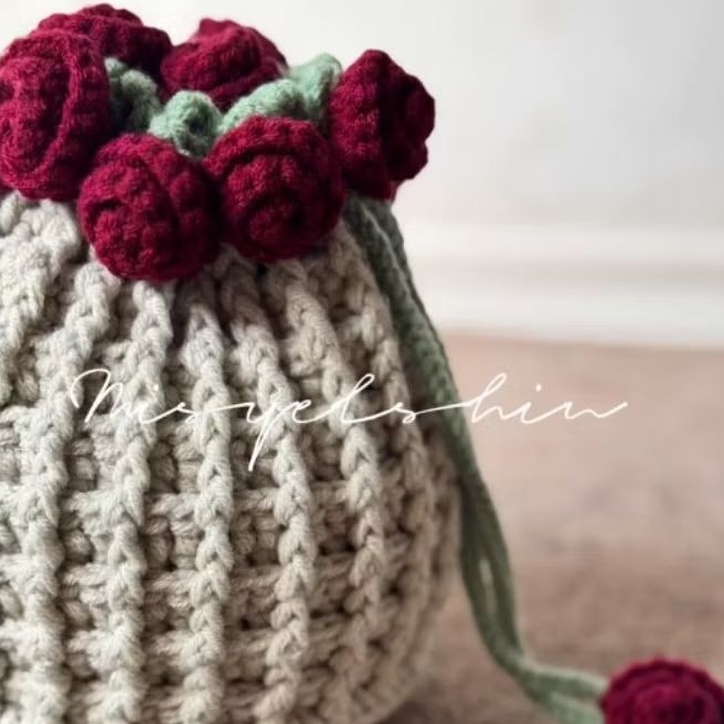 Arisa Crochet Bag Bouquet Rose Handmade / Tas Serut Buket Bunga Mawar