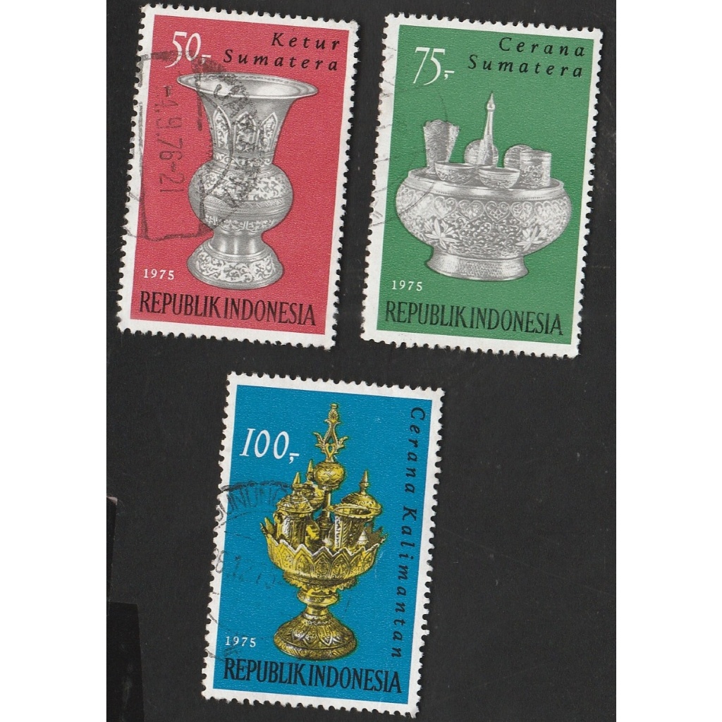 

A 12216 SET LENGKAP PRANGKO TEMA KEBUDAYAAN INDONESIA TAHUN 1975 DENGAN KONDISI SUDAH ADA CAP