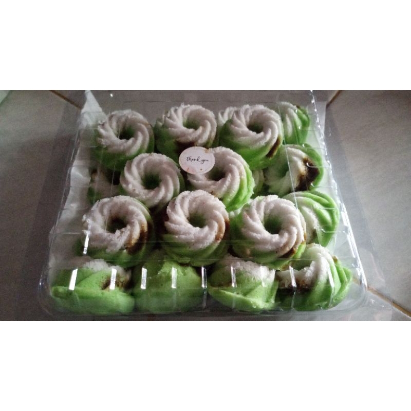

kue putu ayu