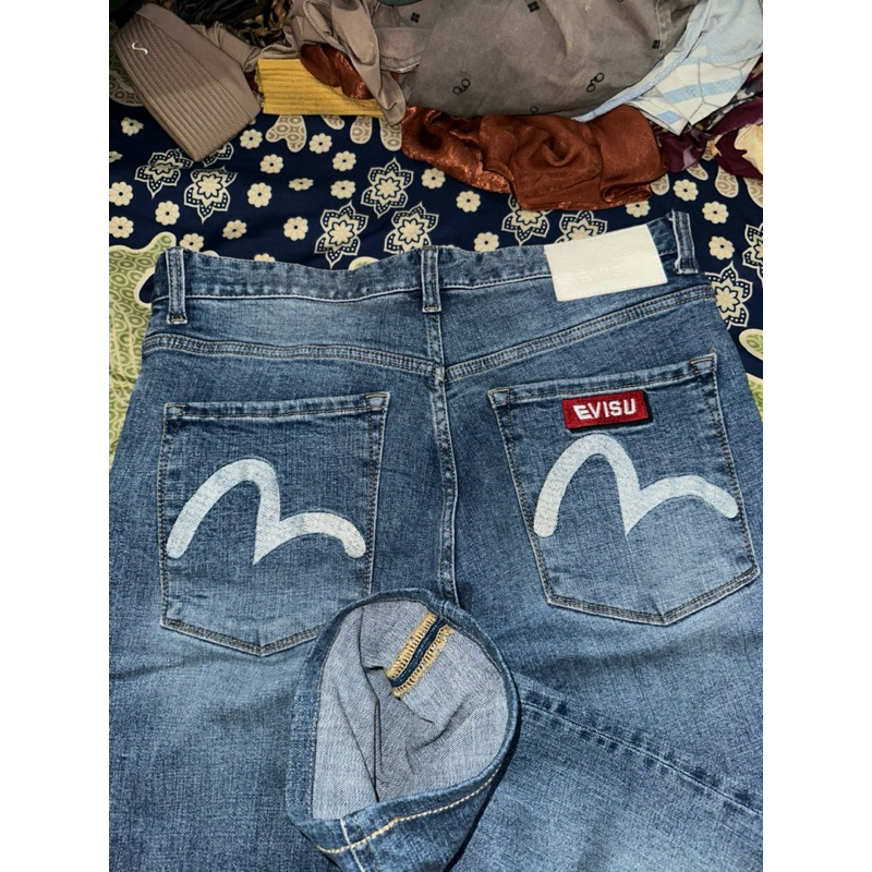 CELANA EVISU