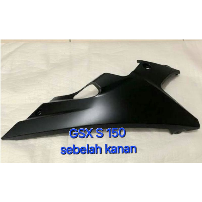 Jual Cowling Undercowl Sebelah Kanan(R)GSX S 150 Tahanan lumpur Bekas Original mulus