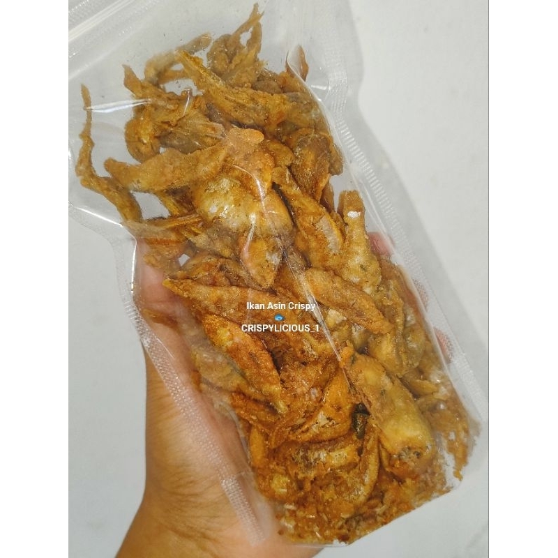 

Bilis / campuran / saraksak ikan asin Crispy, asin gurih renyah, dgn irisan daun jeruk. 130 gram