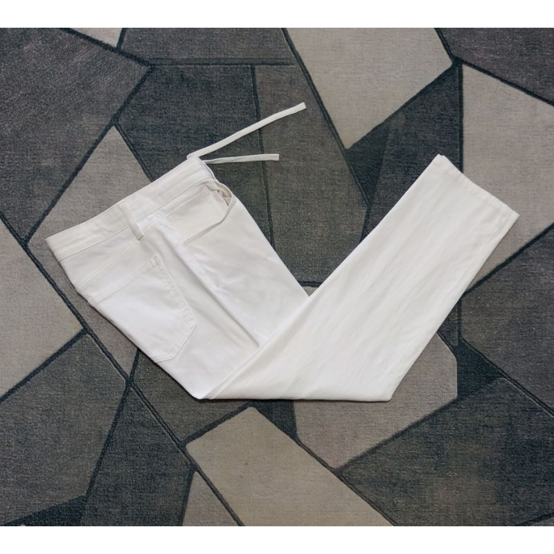 UNIQLO JEANS PUTIH PRIA L