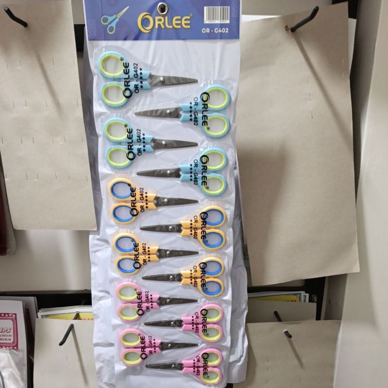

Gunting Kecil renceng isi 12 pcs