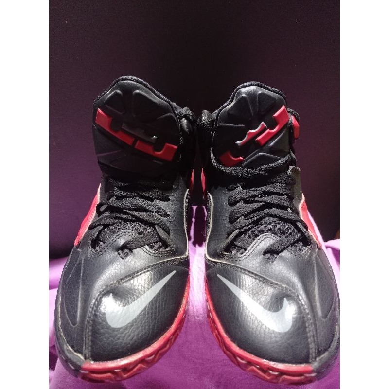 sepatu Nike blade reaction Lebron second