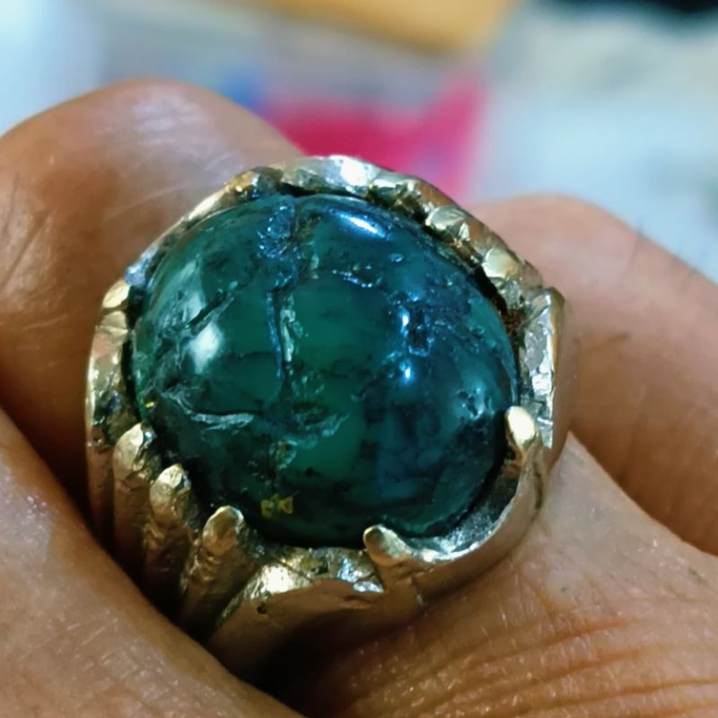 Batu Pirus Persia Hijau Tua Solid Lawas Natural