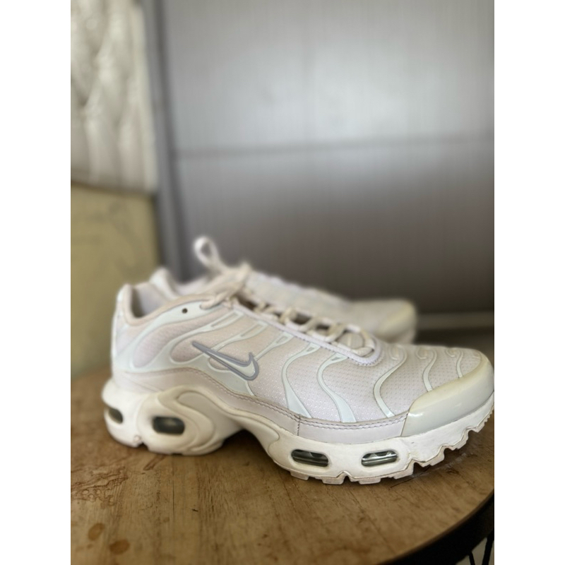 Preloved Sepatu Nike Air Max TN Plus Triple White Original