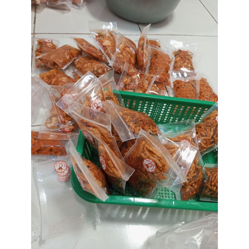 

Basreng daun jeruk banyak rasa toko mamah yola