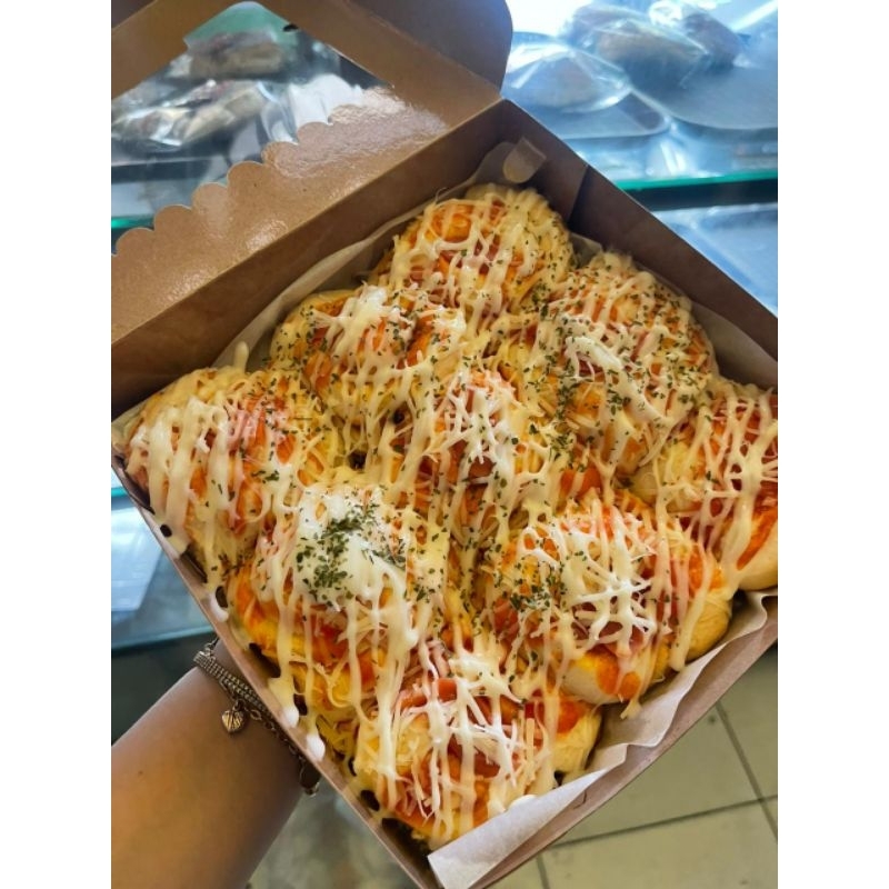 

pizza roll/roti pizza