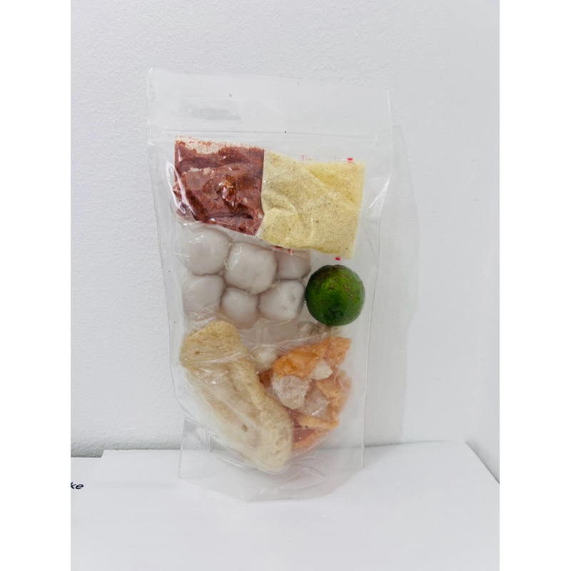 

Baso aci santuy pedas gurih isi 20 bungkus lebih hemat / bakso aci pedas gurih enak Kanuragan