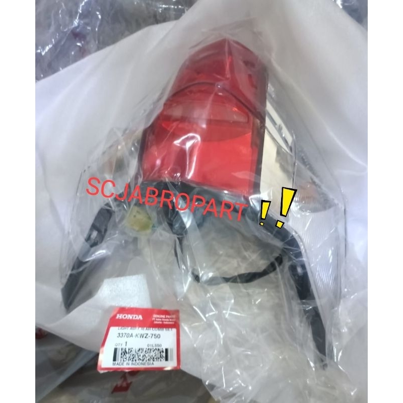 3370A KWZ 750..LIGHT ASSY REAR COMB SET HONDA REVO A/T...ORI AHM