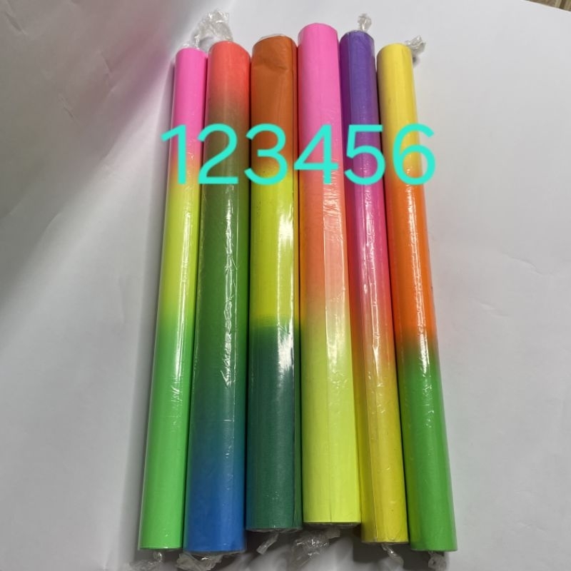 

kertas karton gradasi aretas 41x60