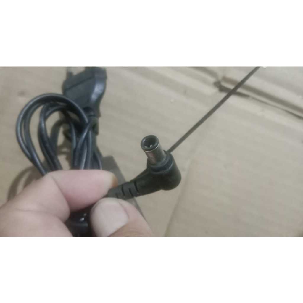 SECOND ORI ASLI Adaptor LG AC Adaptor Lg 19V 1.7A 1.7 amper ADAPTeR MONITOR TV LG ORI ASli solo2 dar