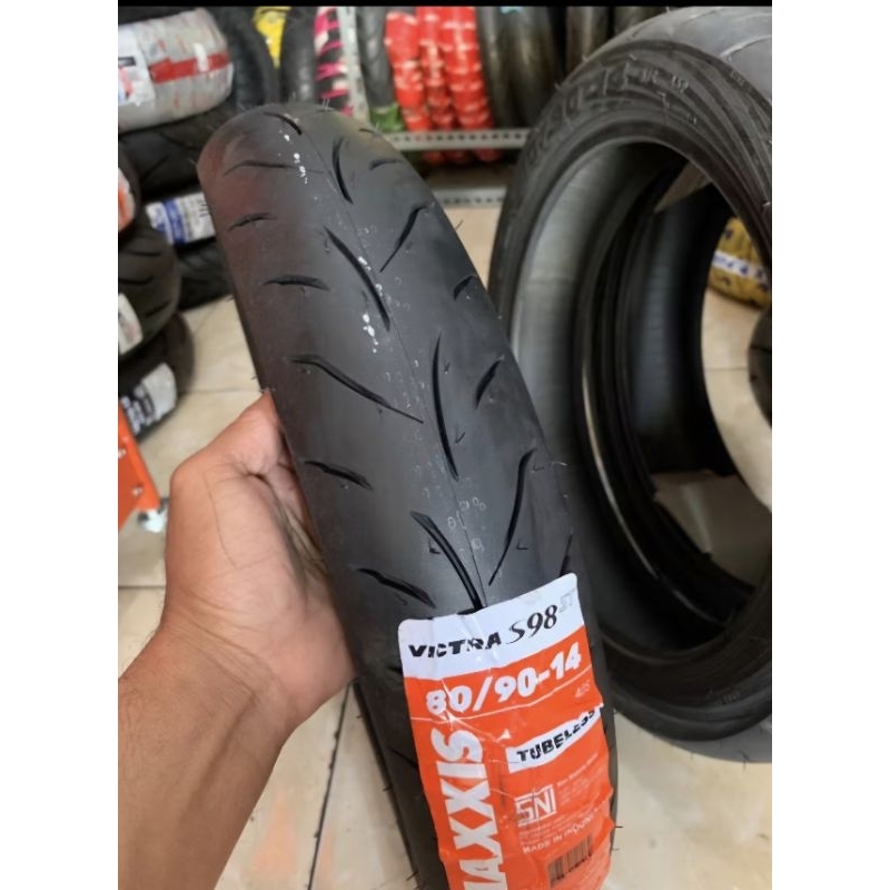 BAN MAXXIS VICTRA 80/90-14 TUBLES/BAN DEPAN MAXXIS VARIO150/BAN LUAR DEPAN BEAT POP/BAN MAXXIS DEPAN