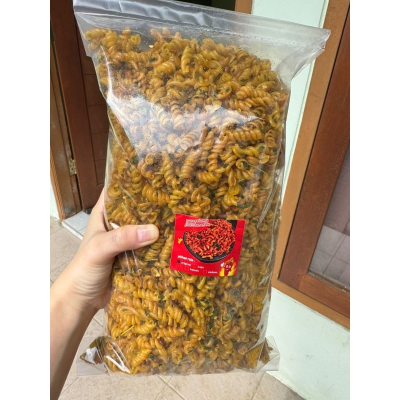 

makaroni spiral original bawang daun jeruk kemasan 1 kg