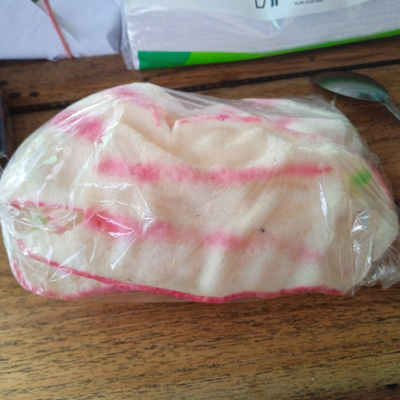 

krupuk sejenis opak merah putih