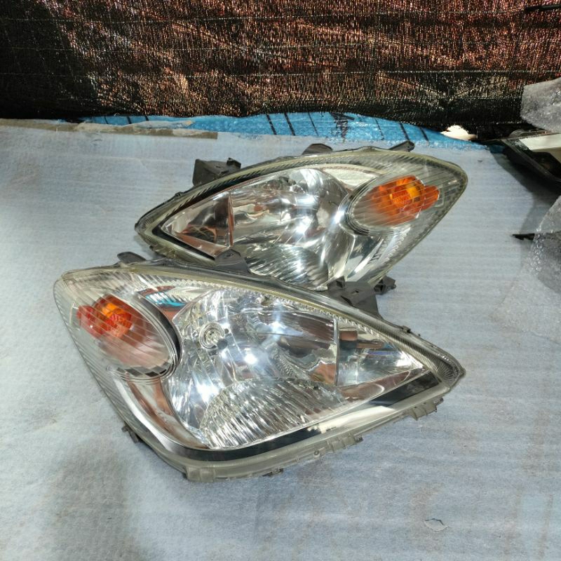 Headlamp Lampu Depan avanza tipe G 2004-2005 original