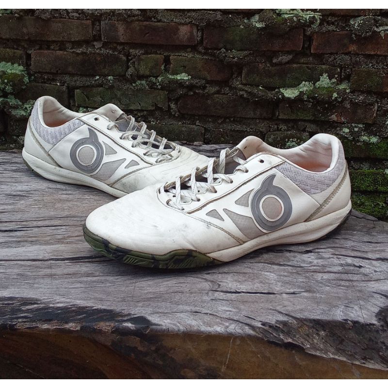 Sepatu Second Ortuseight Jogosala Marveleous BBS12