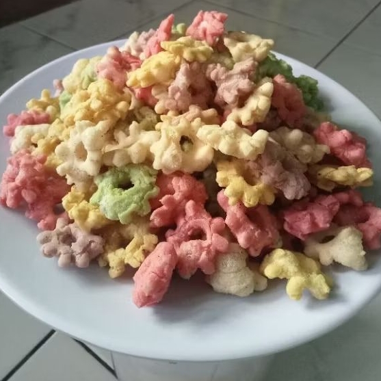 

SAKURA asin 500 gram (setengah kilo) Snack sakura warna warni pelangi asin original kue sakura / cincin asin warna warni makanan ringan murah makanan murah