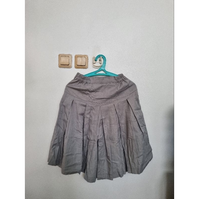 Preloved Rok seragam SMAK BPK PENABUR