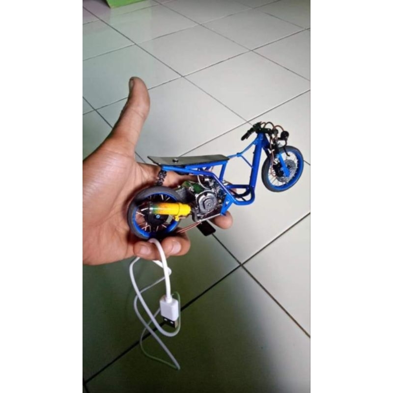diecast miniatur motor drag Honda Scoopy full set