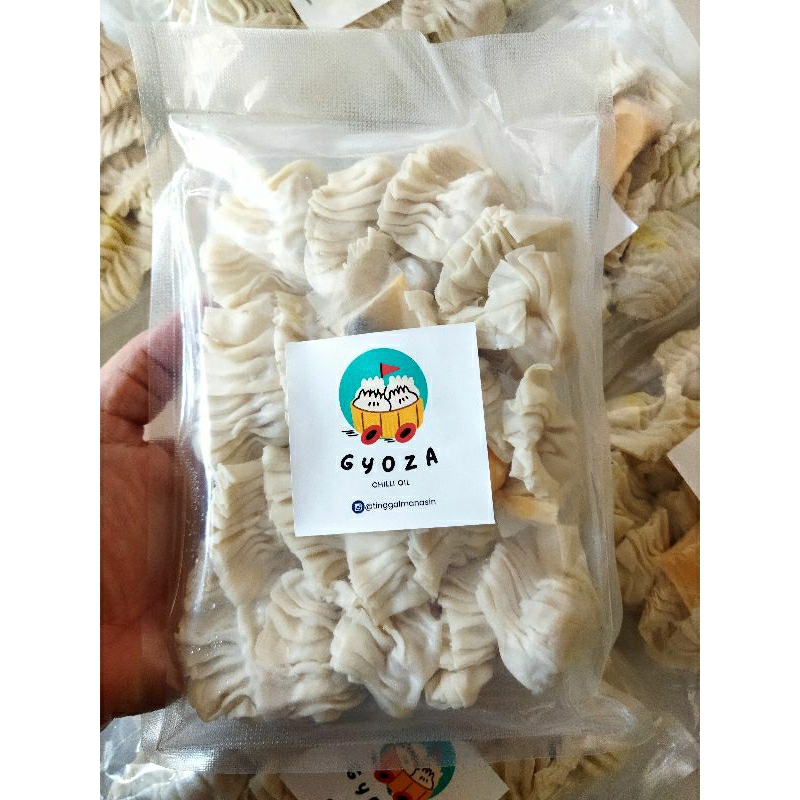 

GYOZA