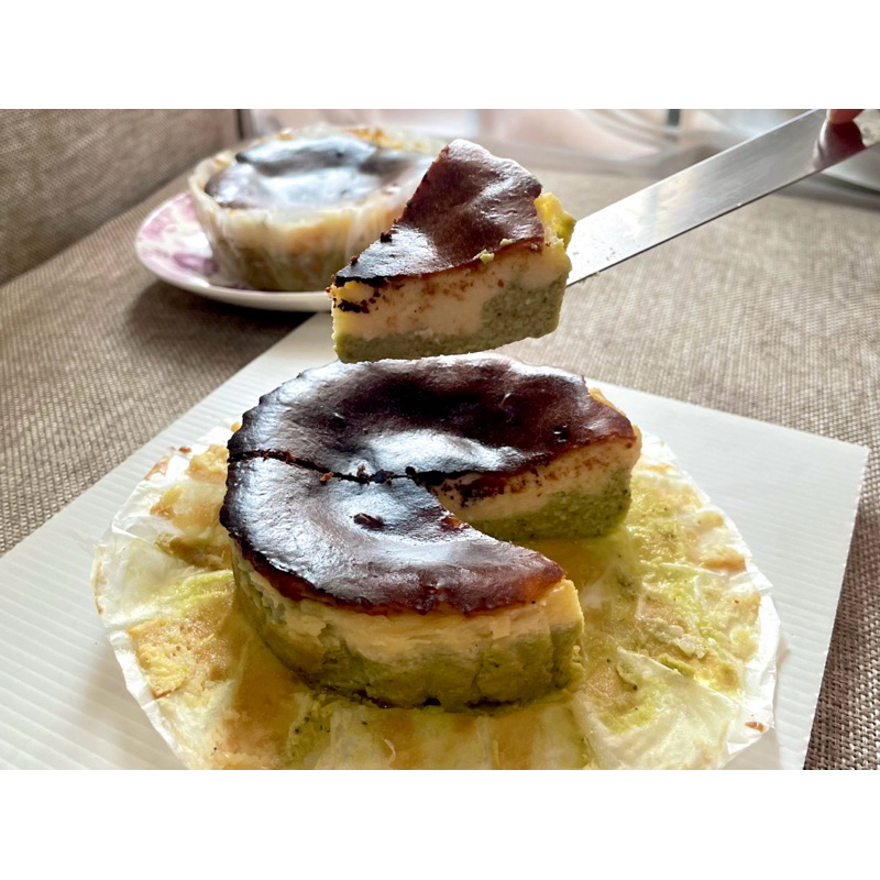 

Matcha Burnt Cheese Cake