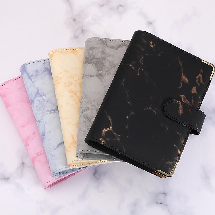 

KODE G57U Binder Keuangan A6 Motif Marble Binder Kulit A6 Premium Luxury Binder Keuangan Marble Binder Budgeting Marble Binder BudgetingLeather